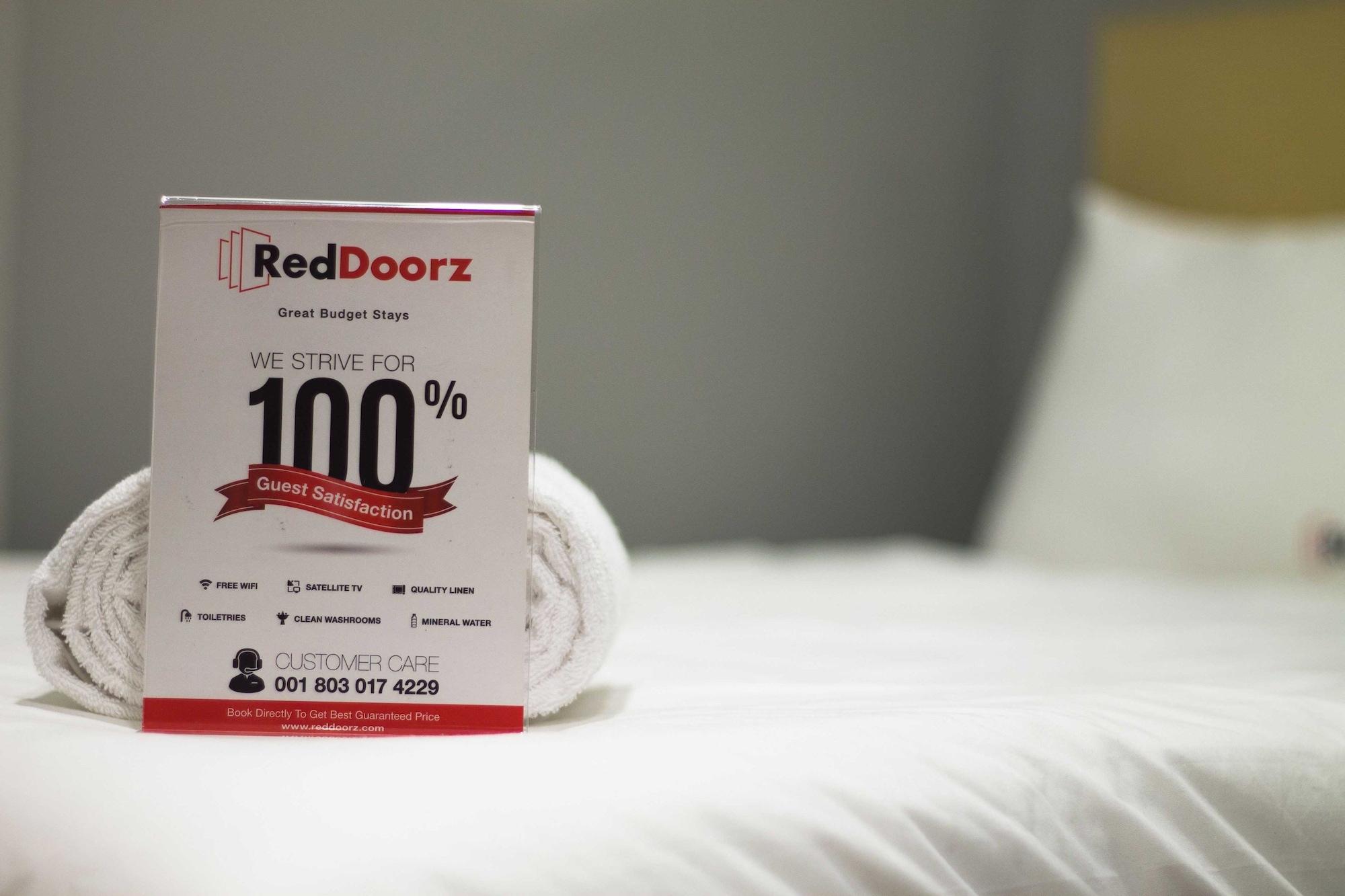 Reddoorz Plus @ Setiabudi Tengah Yakarta Exterior foto