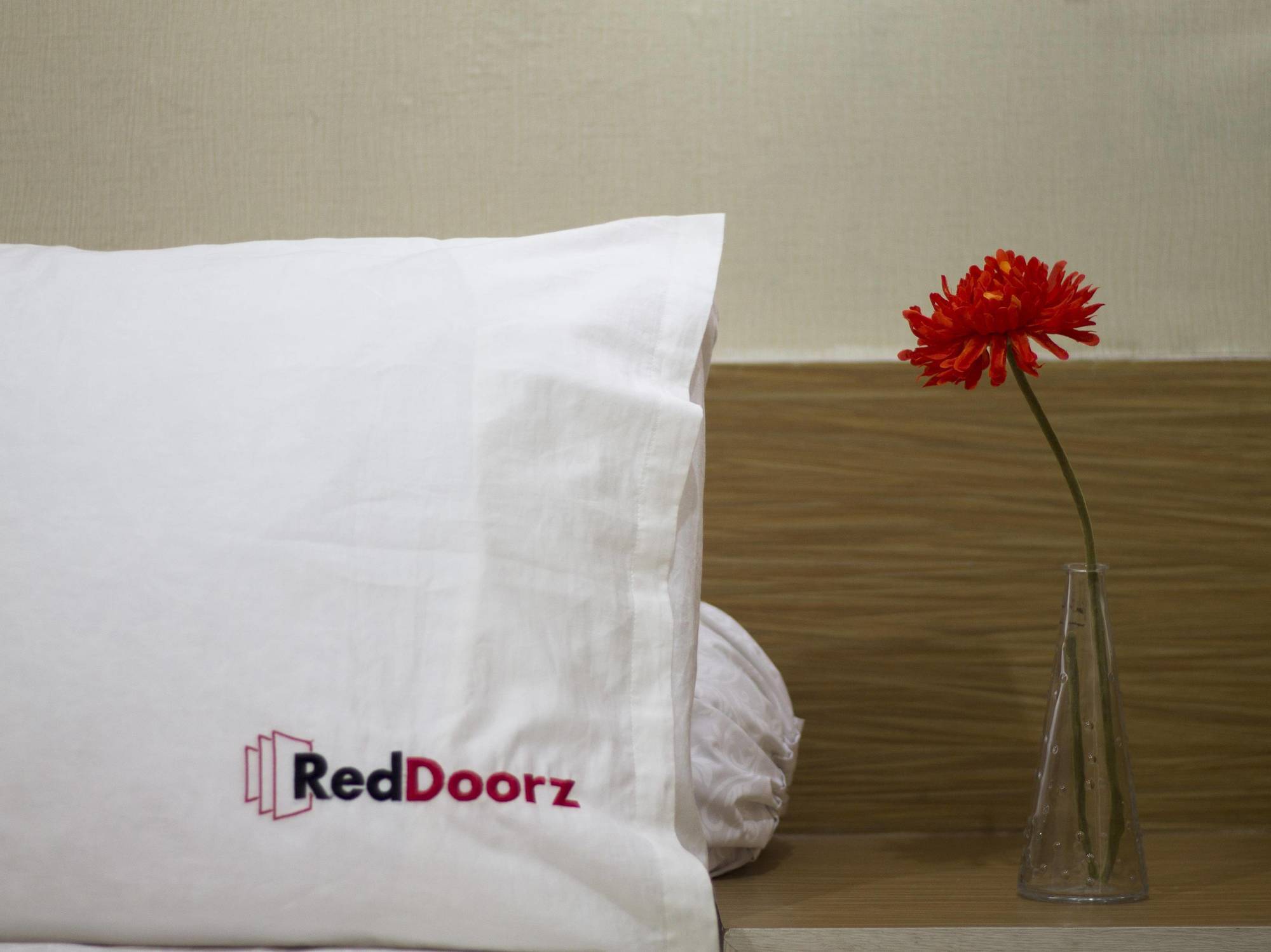 Reddoorz Plus @ Setiabudi Tengah Yakarta Exterior foto
